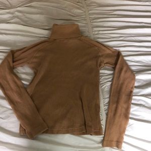 rubbed turtleneck